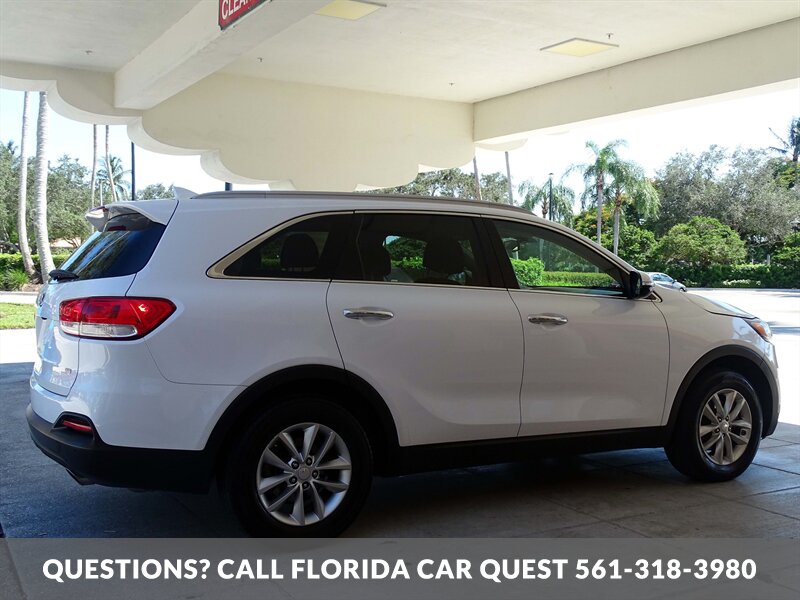 2017 Kia Sorento LX   - Photo 10 - West Palm Beach, FL 33411