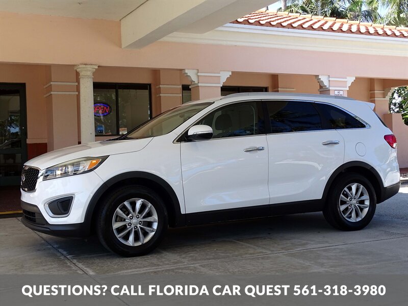 2017 Kia Sorento LX   - Photo 4 - West Palm Beach, FL 33411