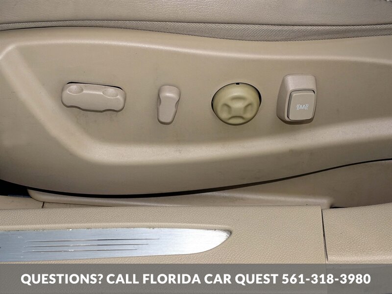 2006 Cadillac DTS Luxury III   - Photo 28 - West Palm Beach, FL 33411