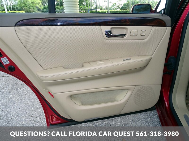 2006 Cadillac DTS Luxury III   - Photo 38 - West Palm Beach, FL 33411