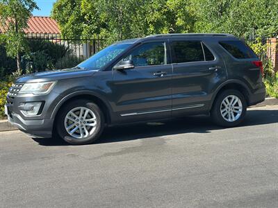2016 Ford Explorer XLT - Photo 14 - Valley Village, CA 91607