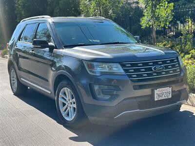 2016 Ford Explorer XLT - Photo 4 - Valley Village, CA 91607
