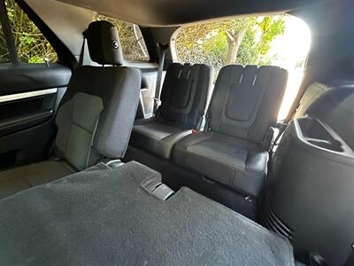 2016 Ford Explorer XLT - Photo 31 - Valley Village, CA 91607
