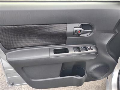 2010 Scion xB   - Photo 11 - Valley Village, CA 91607