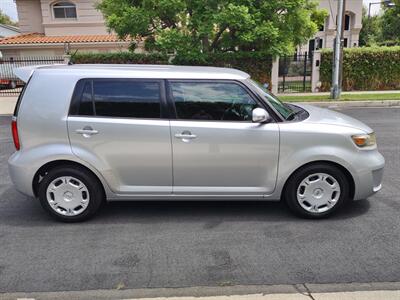 2010 Scion xB   - Photo 4 - Valley Village, CA 91607