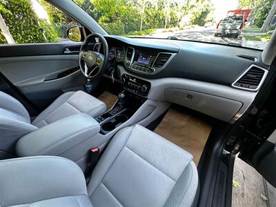 2017 Hyundai Tucson SE - Photo 51 - Valley Village, CA 91607