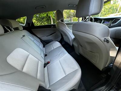 2017 Hyundai Tucson SE - Photo 45 - Valley Village, CA 91607