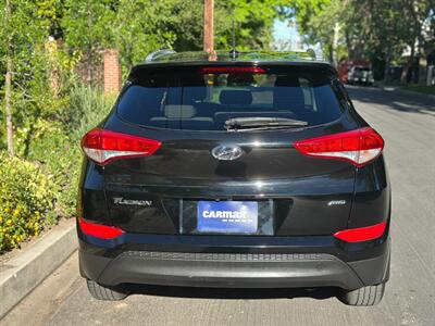 2017 Hyundai Tucson SE - Photo 7 - Valley Village, CA 91607