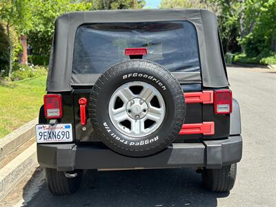 2010 Jeep Wrangler Unlimited Sport   - Photo 9 - Valley Village, CA 91607