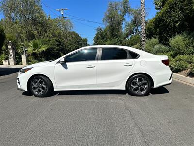 2020 Kia Forte LXS   - Photo 12 - Valley Village, CA 91607