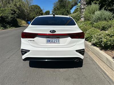 2020 Kia Forte LXS   - Photo 9 - Valley Village, CA 91607