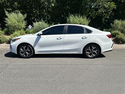 2020 Kia Forte LXS   - Photo 6 - Valley Village, CA 91607