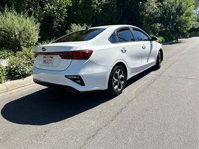 2020 Kia Forte LXS   - Photo 10 - Valley Village, CA 91607