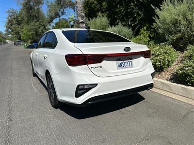 2020 Kia Forte LXS   - Photo 8 - Valley Village, CA 91607