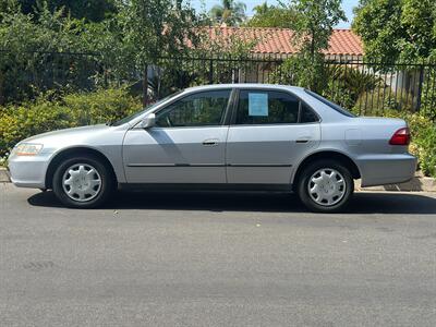 2000 Honda Accord LX - Photo 5 - Valley Village, CA 91607