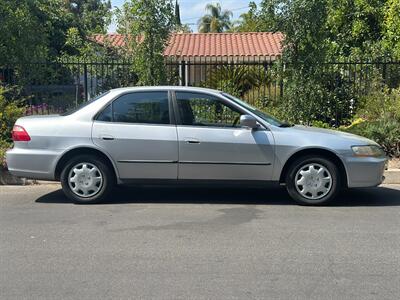 2000 Honda Accord LX - Photo 9 - Valley Village, CA 91607