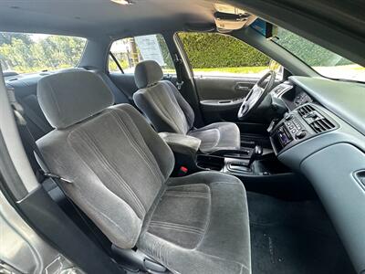2000 Honda Accord LX - Photo 26 - Valley Village, CA 91607