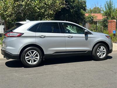 2017 Ford Edge SEL   - Photo 8 - Valley Village, CA 91607