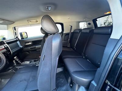 2007 Toyota FJ Cruiser   - Photo 33 - Valley Village, CA 91607