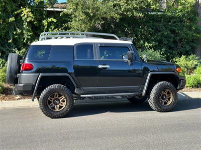 2007 Toyota FJ Cruiser   - Photo 11 - Valley Village, CA 91607