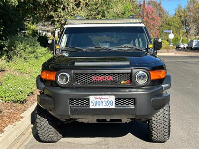 2007 Toyota FJ Cruiser   - Photo 2 - Valley Village, CA 91607