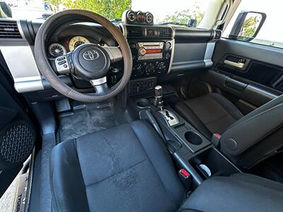 2007 Toyota FJ Cruiser   - Photo 34 - Valley Village, CA 91607