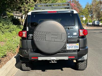 2007 Toyota FJ Cruiser   - Photo 8 - Valley Village, CA 91607