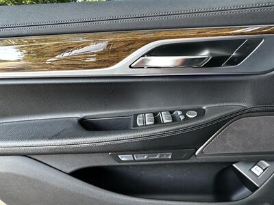 2017 BMW 740i   - Photo 31 - Valley Village, CA 91607