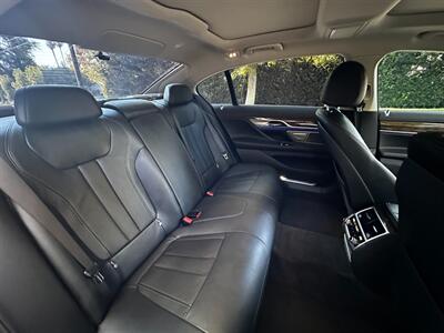 2017 BMW 740i   - Photo 49 - Valley Village, CA 91607
