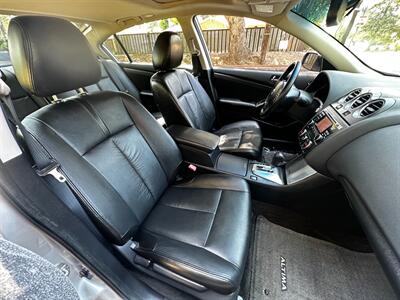 2011 Nissan Altima 2.5 SL   - Photo 38 - Valley Village, CA 91607
