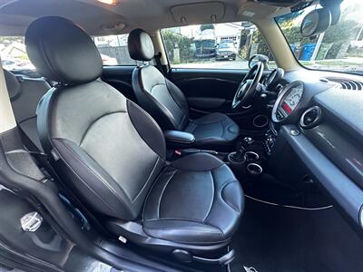 2012 MINI Cooper Hardtop S   - Photo 40 - Valley Village, CA 91607
