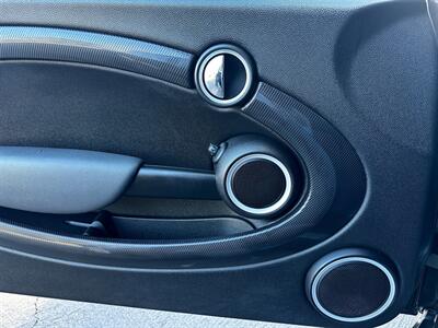 2012 MINI Cooper Hardtop S   - Photo 22 - Valley Village, CA 91607