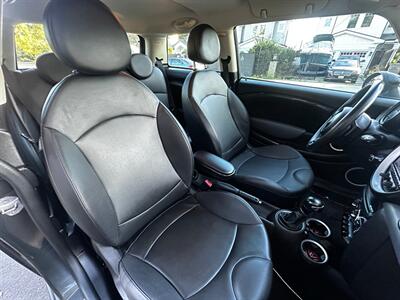 2012 MINI Cooper Hardtop S   - Photo 43 - Valley Village, CA 91607