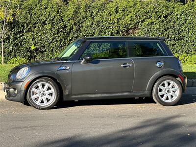 2012 MINI Cooper Hardtop S   - Photo 17 - Valley Village, CA 91607