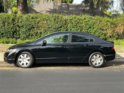 2010 Honda Civic LX   - Photo 8 - Valley Village, CA 91607