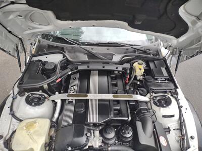 2001 BMW Z3 3.0i   - Photo 36 - Valley Village, CA 91607