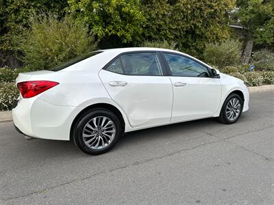 2019 Toyota Corolla XLE   - Photo 11 - Valley Village, CA 91607