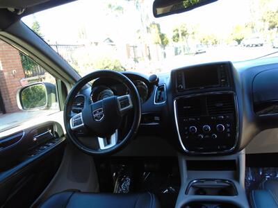 2018 Dodge Grand Caravan SXT   - Photo 15 - Valley Village, CA 91607