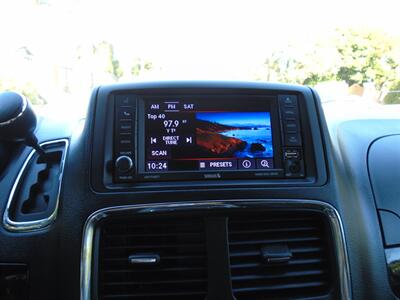 2018 Dodge Grand Caravan SXT   - Photo 17 - Valley Village, CA 91607