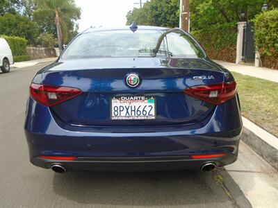 2017 Alfa Romeo Giulia   - Photo 11 - Valley Village, CA 91607