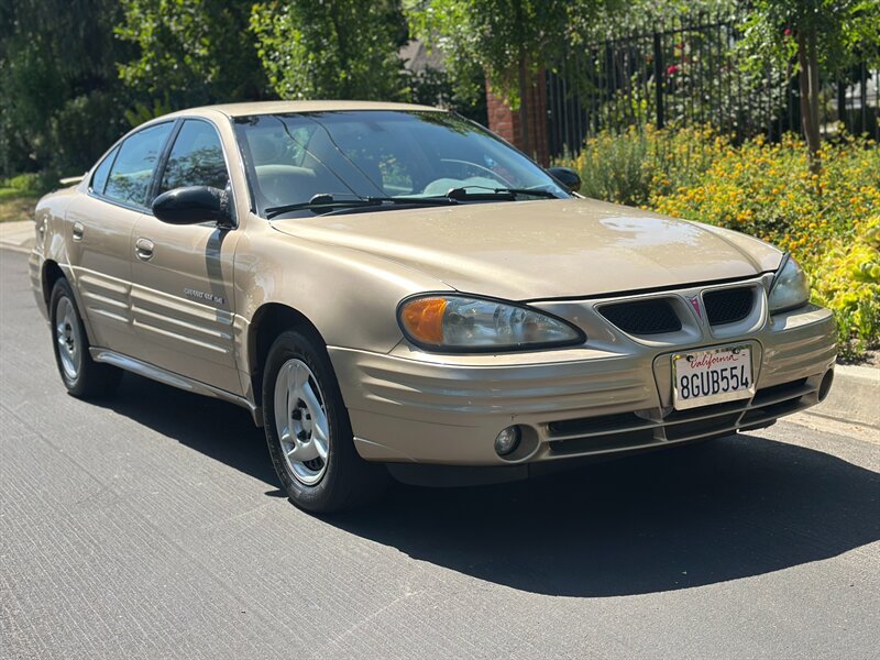 2002 Pontiac Grand Am SE  