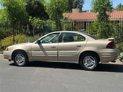 2002 Pontiac Grand Am SE   - Photo 19 - Valley Village, CA 91607