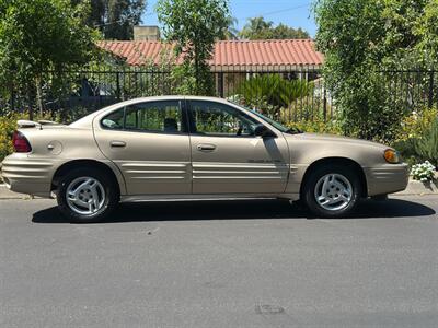 2002 Pontiac Grand Am SE   - Photo 12 - Valley Village, CA 91607