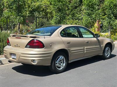 2002 Pontiac Grand Am SE   - Photo 10 - Valley Village, CA 91607