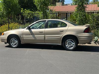 2002 Pontiac Grand Am SE   - Photo 18 - Valley Village, CA 91607