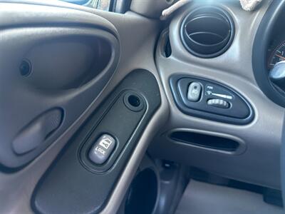 2002 Pontiac Grand Am SE   - Photo 44 - Valley Village, CA 91607