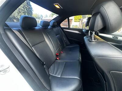 2010 Mercedes-Benz C 300 Luxury   - Photo 36 - Valley Village, CA 91607
