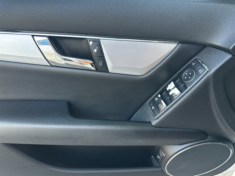 2010 Mercedes-Benz C-Class C300 Luxury - Photo 21