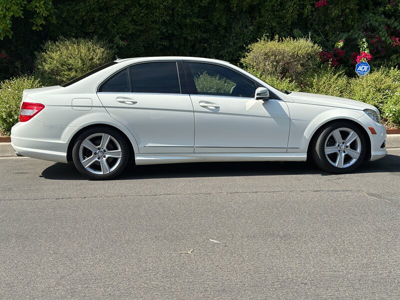 2010 Mercedes-Benz C-Class C300 Luxury - Photo 10
