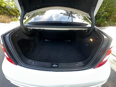 2010 Mercedes-Benz C 300 Luxury   - Photo 33 - Valley Village, CA 91607